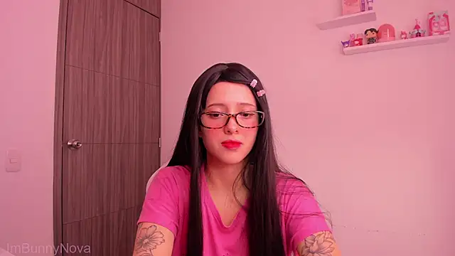 ImBunnyNova online show from April 2026 02:08:02 PM