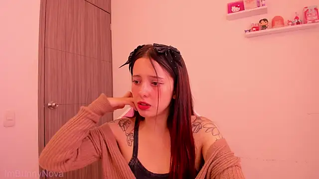 ImBunnyNova online show from June 2026 03:54:01 PM