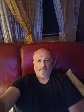Alexis Bull online show from June 2026 10:25:01 PM