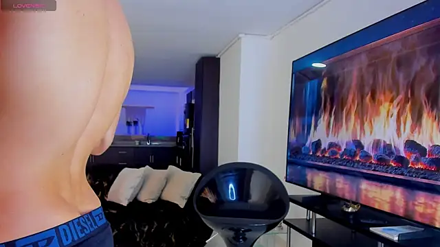 Lukas Green online show from April 2026 08:23:01 PM