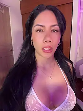 ArianaReynoldss online show from July 2026 10:24:01 AM