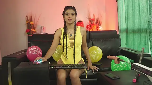 Snapshot of bonniie_98_ chatting on September 2025 06:22:01 PM bonniie 98 online show from September 2025 06:22:01 PM