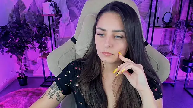 ValeriiMills online show from September 2025 03:06:02 PM