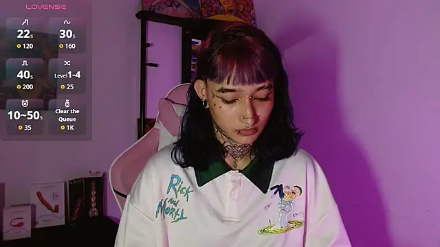 SharaRoss1 online show from February 2026 11:49:01 PM