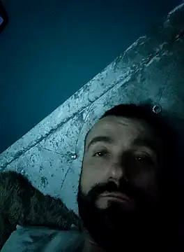 lucka1234 online show from April 2026 07:40:01 PM