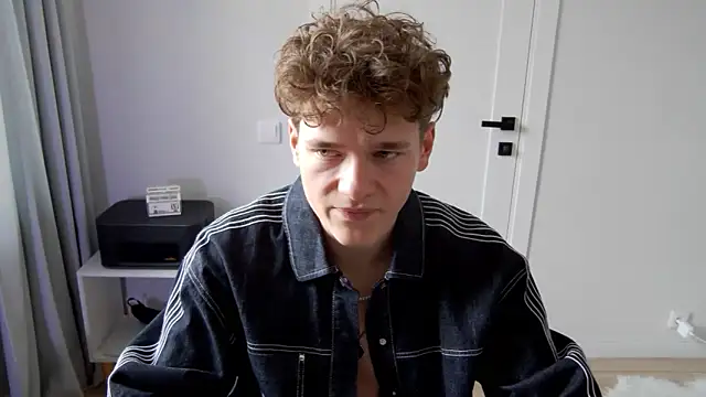 DanyDavis online show from April 2026 10:57:02 AM