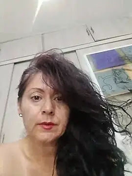 lunadicty online show from May 2026 12:40:02 AM