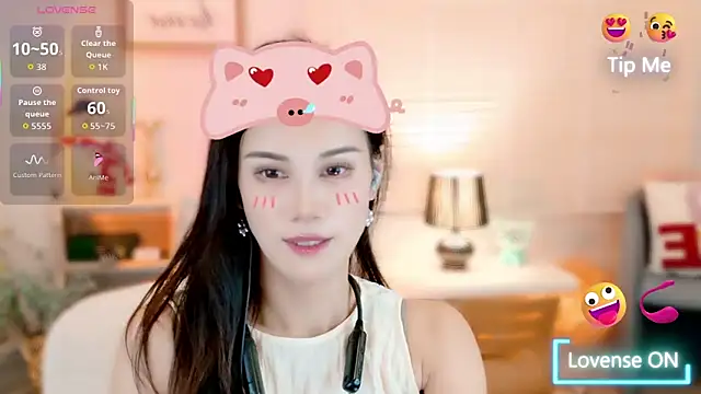 LunaBelle1984 online show from December 2025 04:13:01 PM