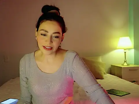 Snapshot of Alicia_Montess chatting on August 2026 03:17:02 AM Alicia Montess online show from August 2026 03:17:02 AM