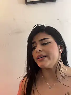 Kariina  69 online show from April 2026 07:45:01 AM