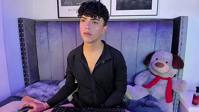 Niick Twink online show from October 2025 07:33:01 PM