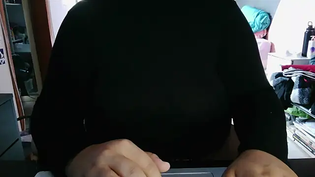 Snapshot of nicolebiancardi5 chatting on May 2026 02:35:01 PM nicolebiancardi5 online show from May 2026 02:35:01 PM