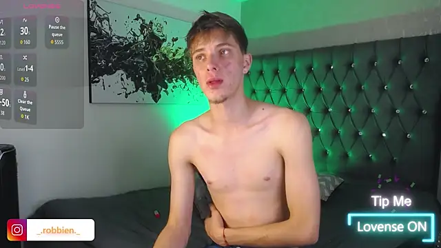 Robbin Blaze online show from April 2026 05:10:01 AM