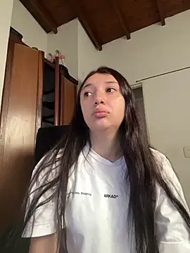 Mia  Gray online show from June 2026 06:24:02 PM