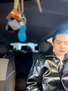 MeekyRich online show from April 2026 02:33:02 AM