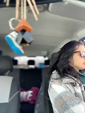 MeekyRich online show from April 2026 03:20:01 AM