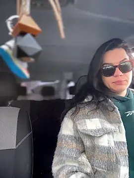 MeekyRich online show from April 2026 03:57:02 AM