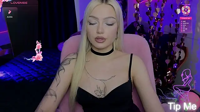 LinaLirian online show from June 2026 10:08:01 AM