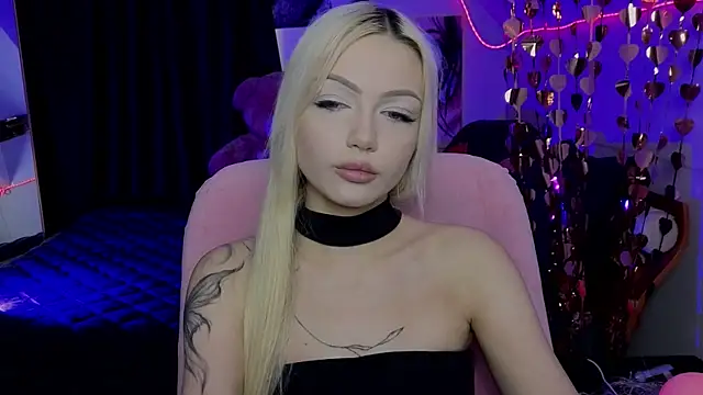 LinaLirian online show from July 2026 10:08:02 AM