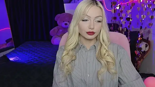 LinaLirian online show from July 2026 02:41:01 PM