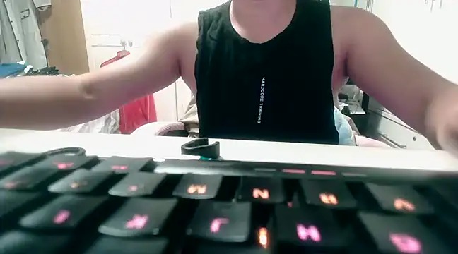 Snapshot of sky69fatfat chatting on March 2025 03:57:02 PM sky69fatfat online show from March 2025 03:57:02 PM