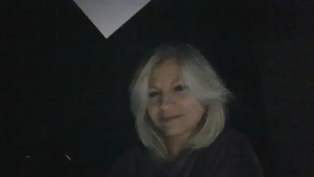 AidaRay online show from November 2025 04:05:01 PM