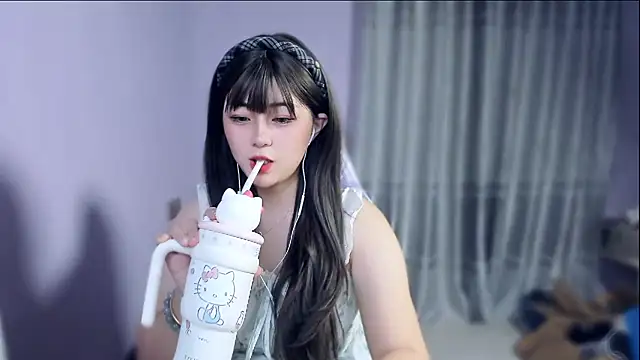 yuki3366 online show from September 2025 01:15:01 PM