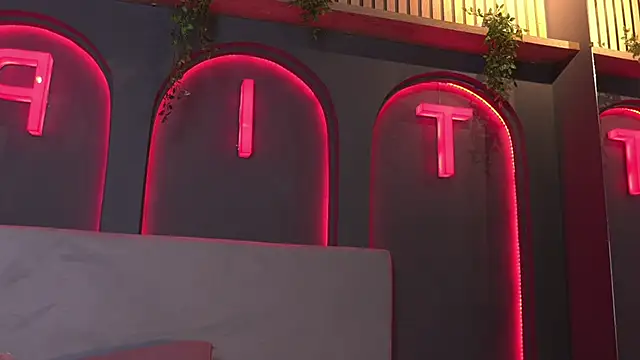 Susan wall online show from March 2026 01:16:02 PM