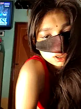 Riya 35 sexy online show from May 2026 07:00:02 PM