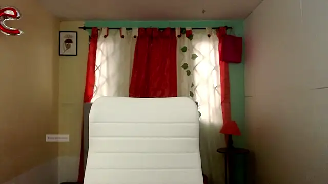 vale miel online show from November 2025 07:56:01 PM