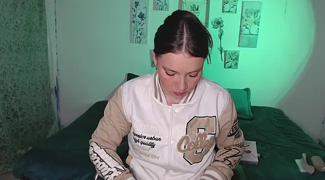 mariaana  222 online show from March 2025 05:39:01 AM