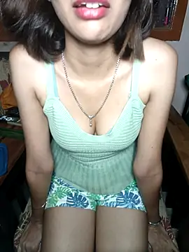 Snapshot of Isha_Sax chatting on October 2025 05:33:01 PM Isha Sax online show from October 2025 05:33:01 PM