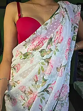 Isha Sax online show from July 2026 08:10:02 AM