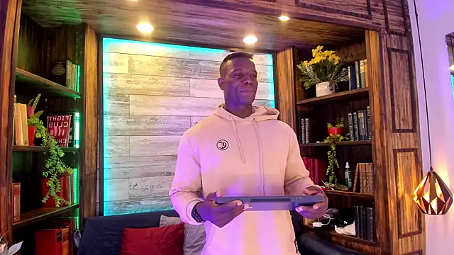 Snapshot of MarcusBlack_ chatting on June 2026 12:02:01 PM MarcusBlack online show from June 2026 12:02:01 PM