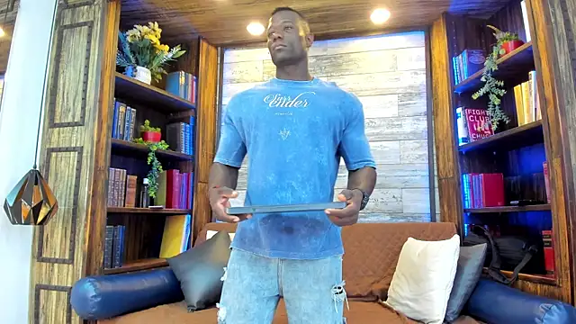 Snapshot of MarcusBlack_ chatting on July 2026 02:31:01 PM MarcusBlack online show from July 2026 02:31:01 PM