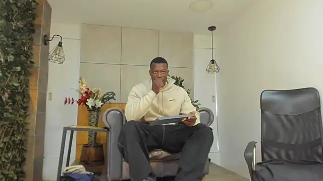 Snapshot of MarcusBlack_ chatting on August 2026 11:37:01 AM MarcusBlack online show from August 2026 11:37:01 AM