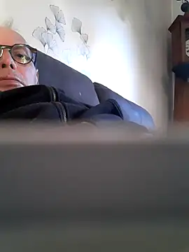 Vince072 online show from October 2025 06:11:02 AM