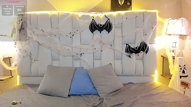 Snapshot of Amandacooper2 chatting on October 2025 04:38:01 AM Amandacooper2 online show from October 2025 04:38:01 AM