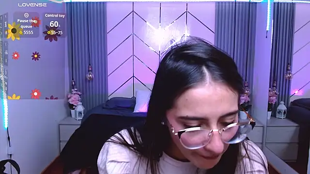 alesiamoore online show from March 2026 03:40:01 PM