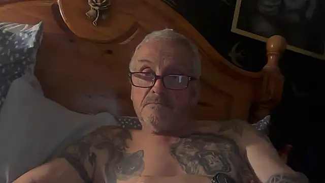 poggles online show from October 2025 07:24:02 PM