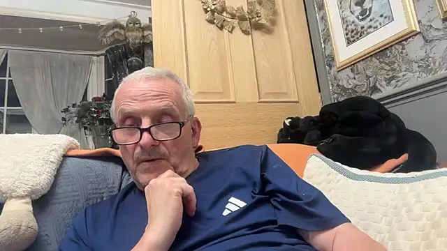 poggles online show from April 2026 08:50:01 PM