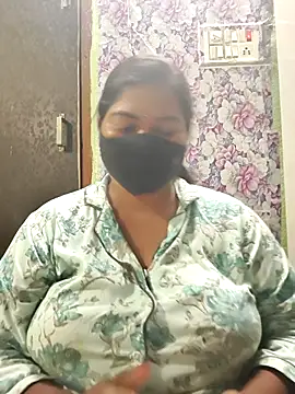 Liyaa 24 online show from March 2026 04:43:01 PM