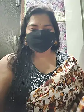 Liyaa 24 online show from May 2026 05:09:01 PM