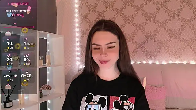 HolyMiax online show from December 2025 03:55:01 AM