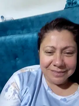 Snapshot of EmmaJhomson chatting on June 2026 10:41:01 AM EmmaJhomson online show from June 2026 10:41:01 AM