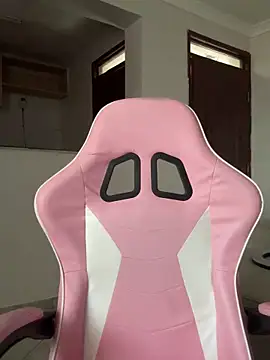 Lil-shawrie online show from October 2025 08:22:01 AM