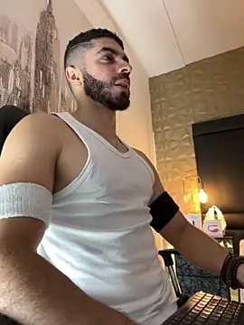 AxelThompson  online show from October 2025 11:08:02 AM