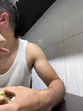 AxelThompson  online show from January 2026 11:58:02 AM