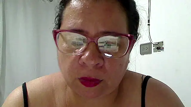 luciana69hot online show from June 2026 10:25:02 PM