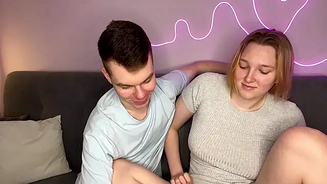 julielourens online show from November 2025 08:35:02 AM